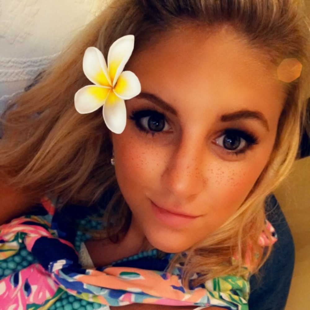 Meet your Posher, Lauren